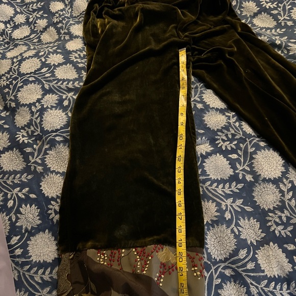 Citron Velvet Wide-Leg Pants in Black and Gold Citron of Santa Monica - Picture 7 of 8